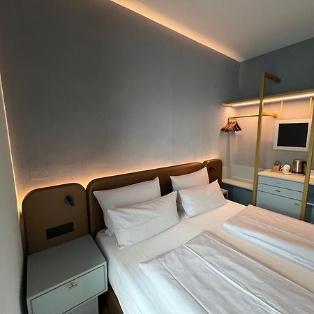Lint Hotel Koeln Exteriör bild